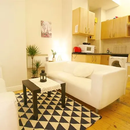 Apartment Short Let Direct - Blessington Street D1